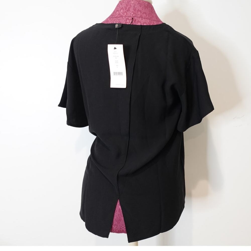 DKNY Black Bell Cap Sleeve Blouse in Size Small round neckline work blouse
